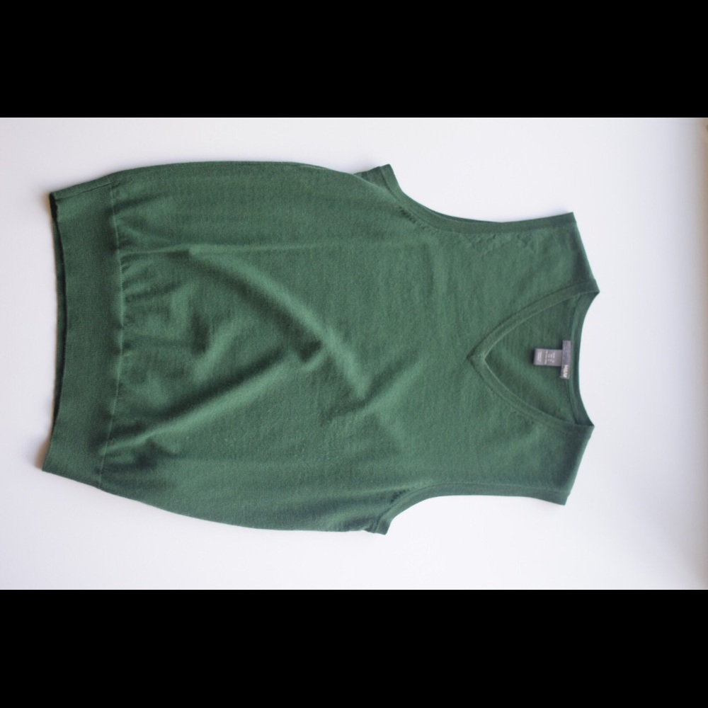 Sweater vest